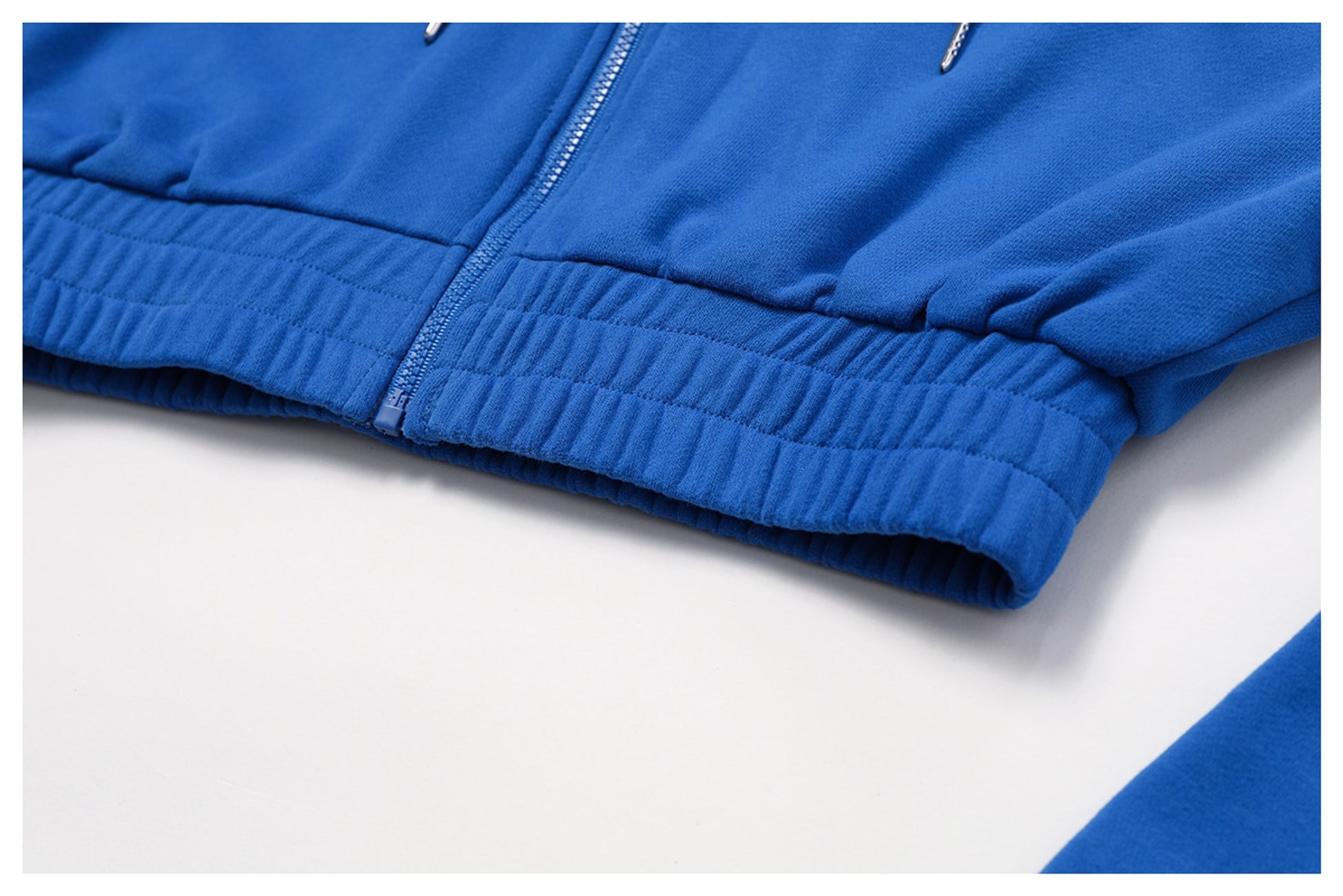 Women Tracksuit - enhanced image 6