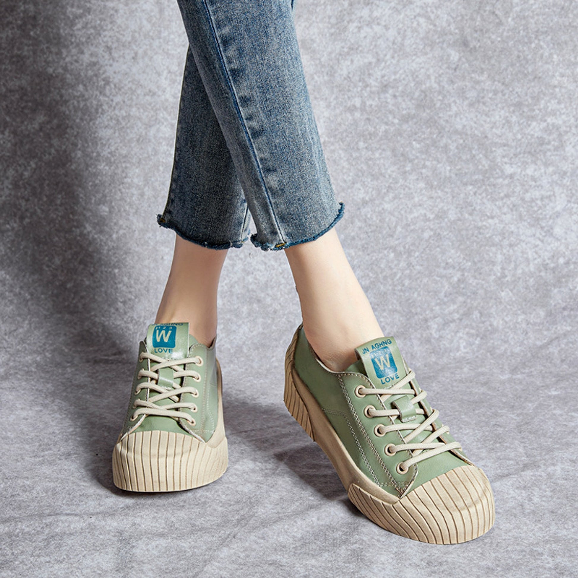 Women's Soft Bottom Skateboard Shoes All-Match Platform Lace-up - enhanced image 6
