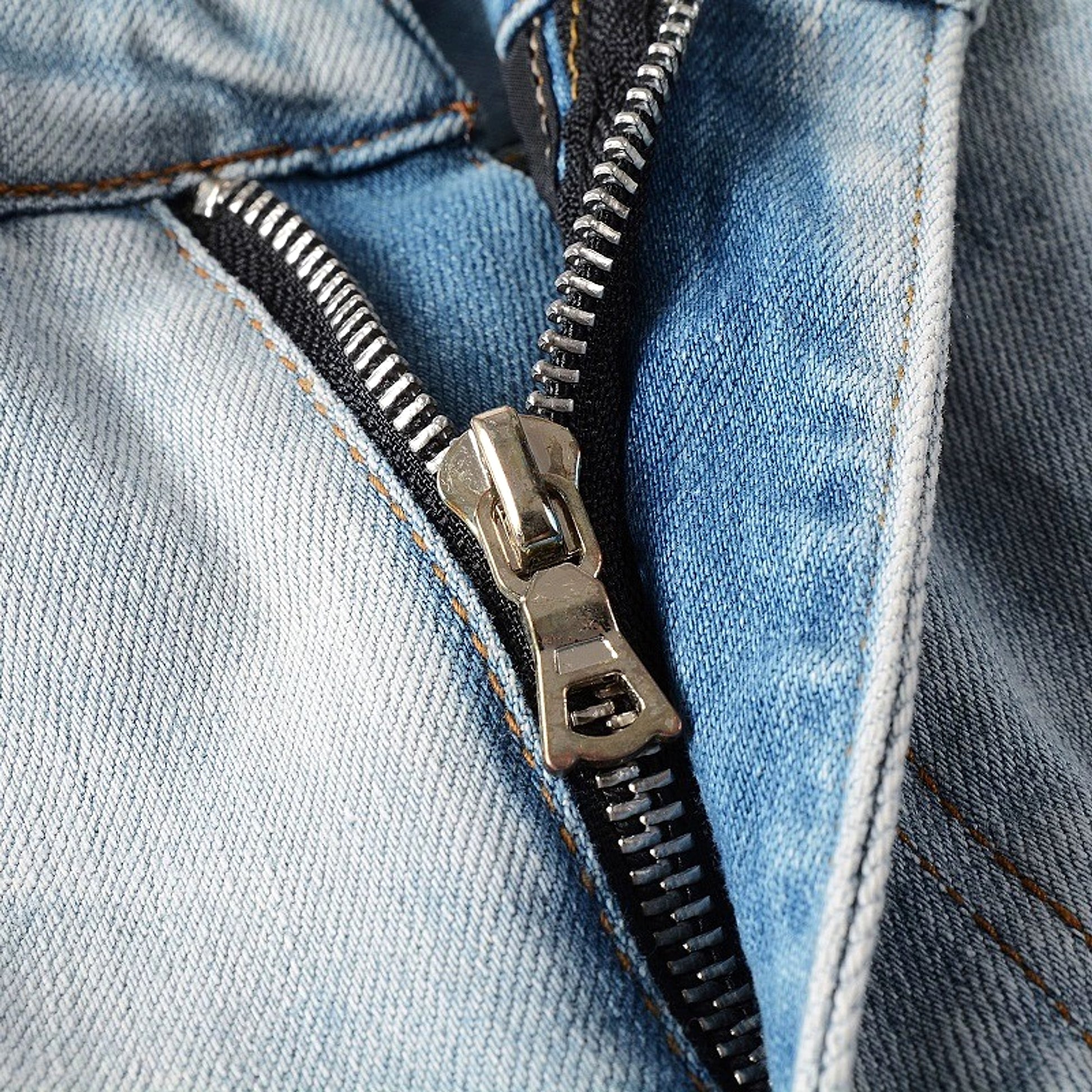 Baby Blue Wash Water Worn Patch Torn Jeans Male - enhanced image 7