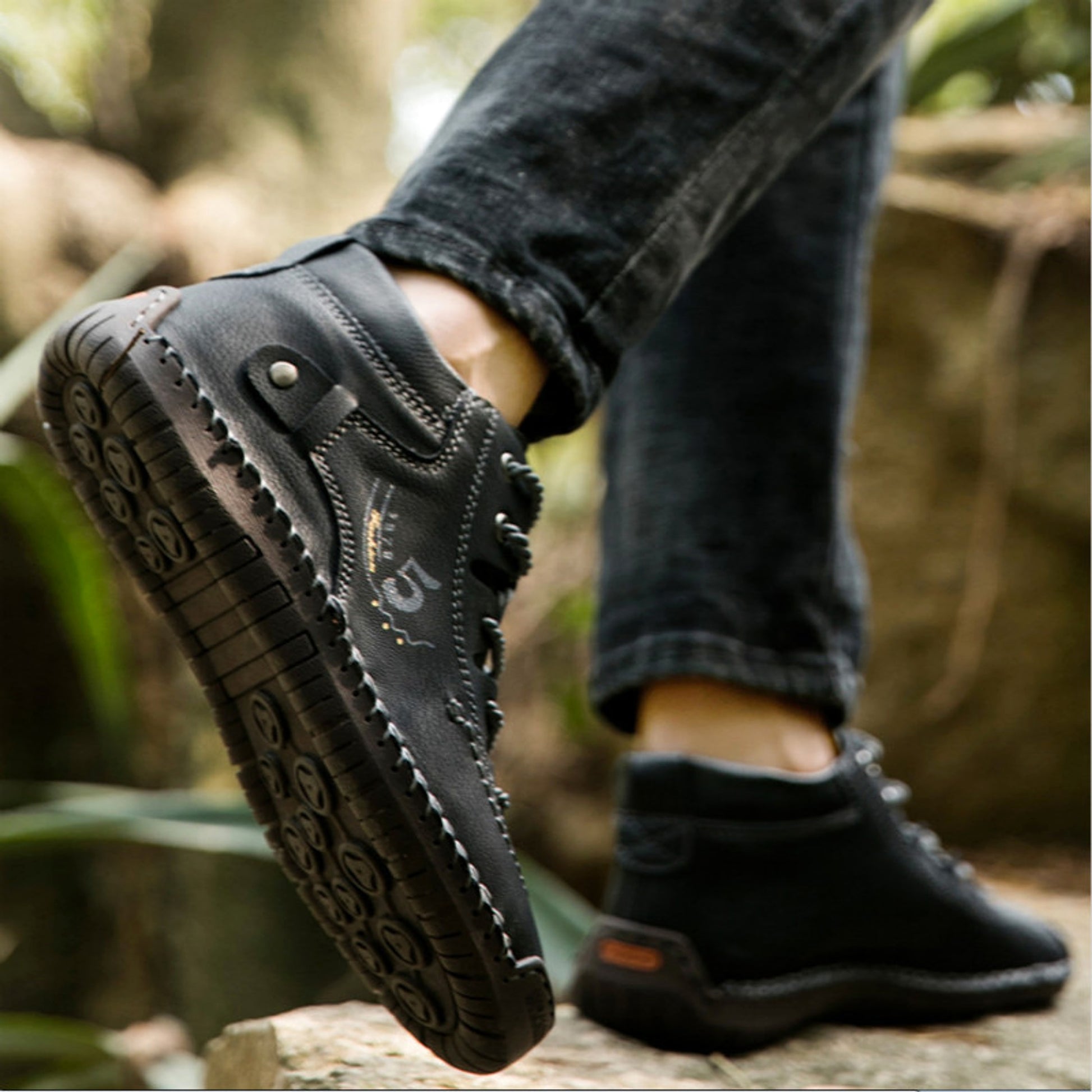 A1. Hand-sewn Men's Oversize Outdoor Boots Leather Shoes - enhanced image 7