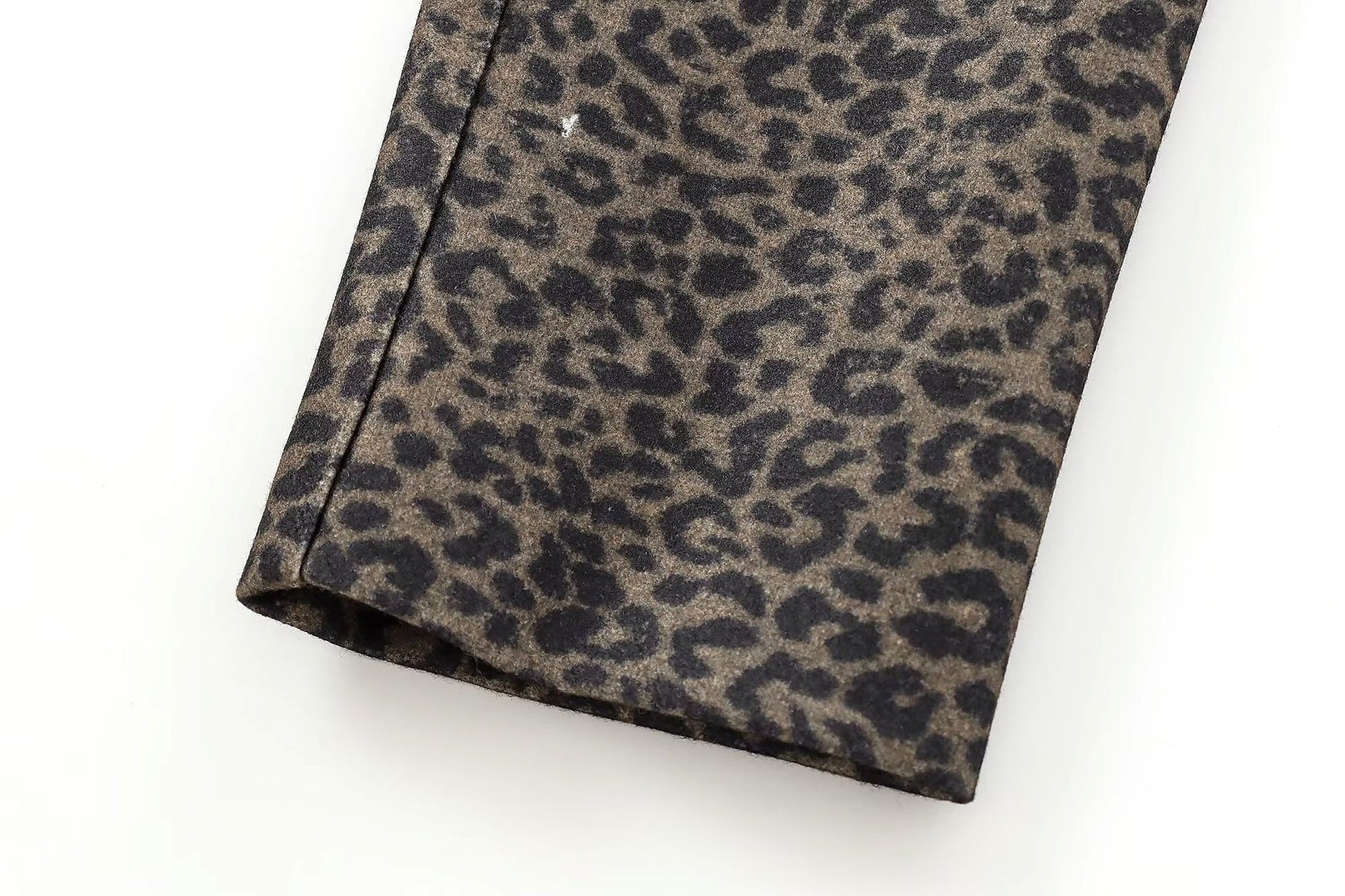 Leopard Statement Coat – Haute Edition 25 - enhanced image 7