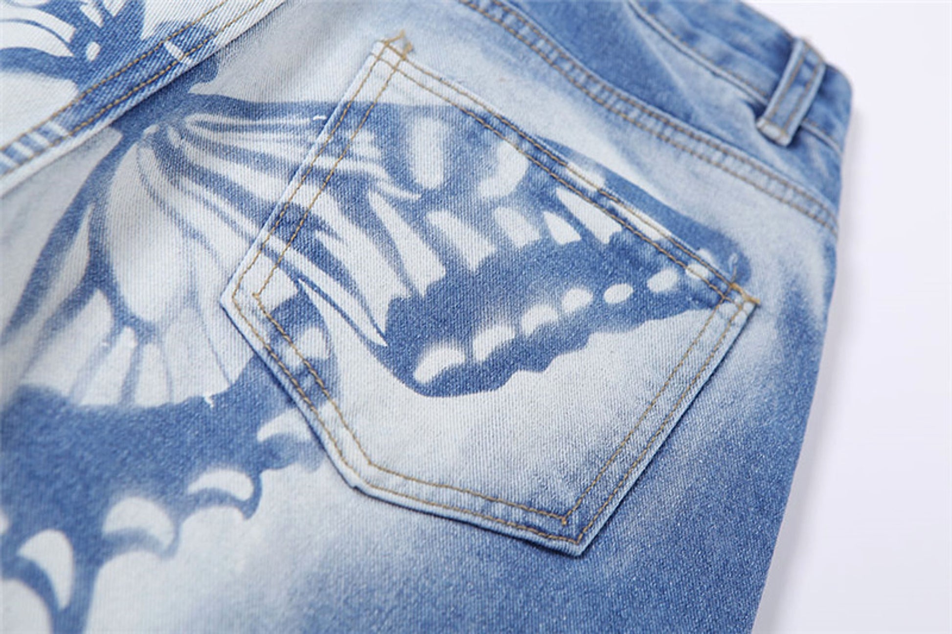 Papillon High-Rise Jeans – Haute Edition 25 - enhanced image 7