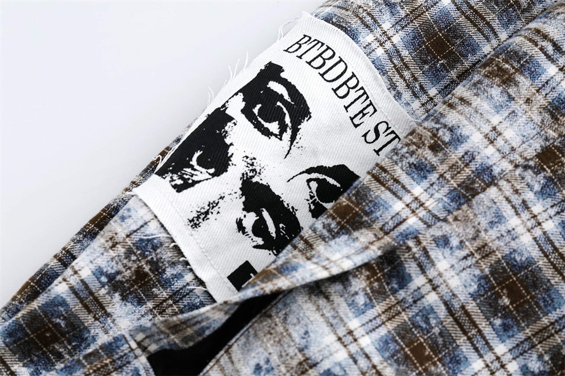 Plaid DressShirt For Women - enhanced image 7