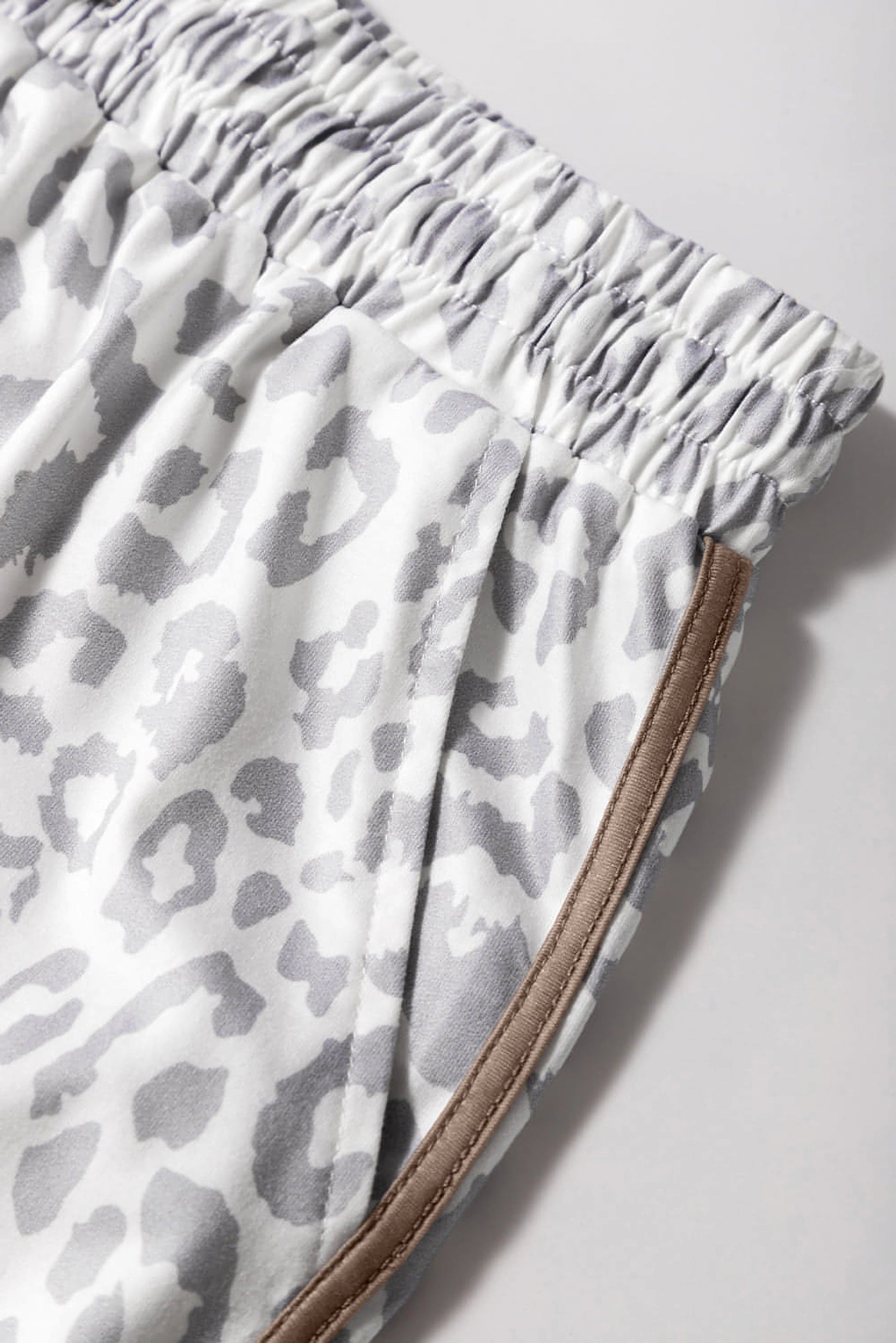 White Leopard Elastic Waist Lace up Contrast Trim Casual Shorts - enhanced image 7