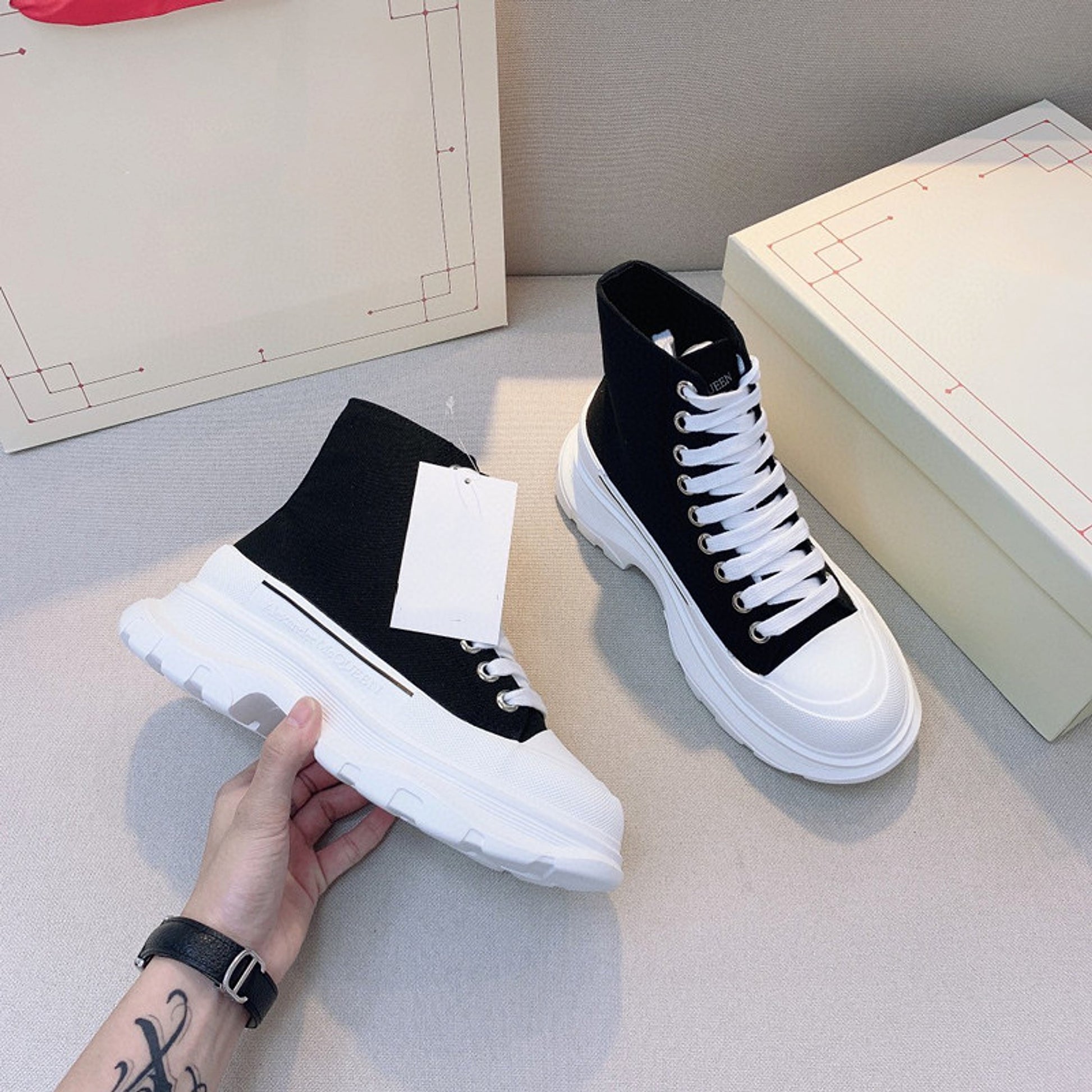 Women Shoe High Low Sole Black Royal Platform - enhanced image 7