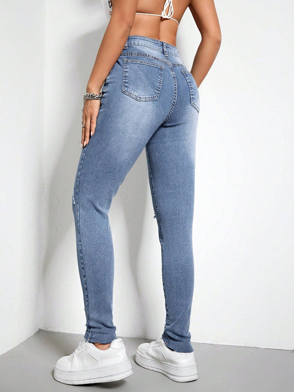 Women's Slim Fit Skinny Jeans - enhanced image 7