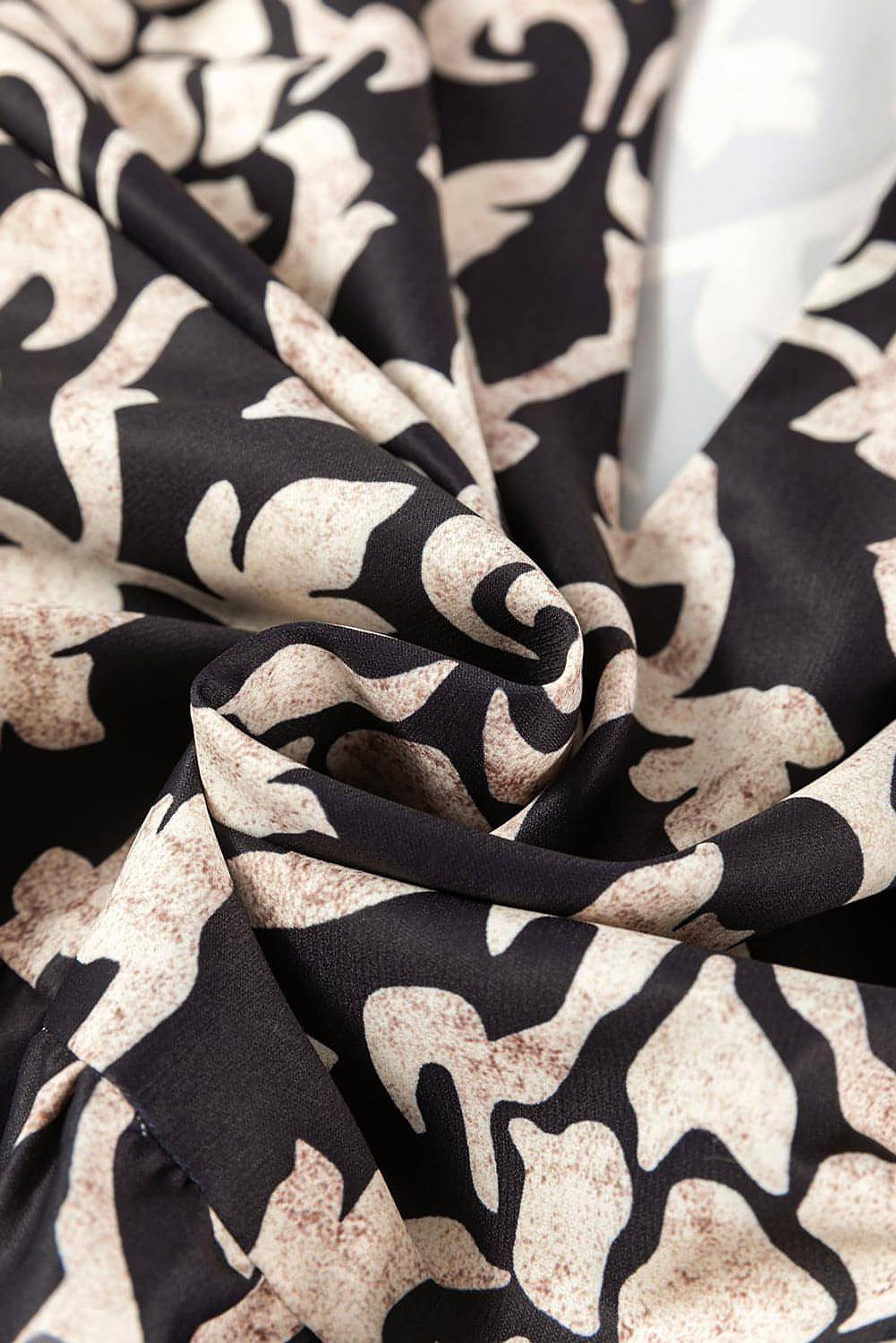 Black Retro Floral Mixed Print Split Neck A-line Dress - enhanced image 8