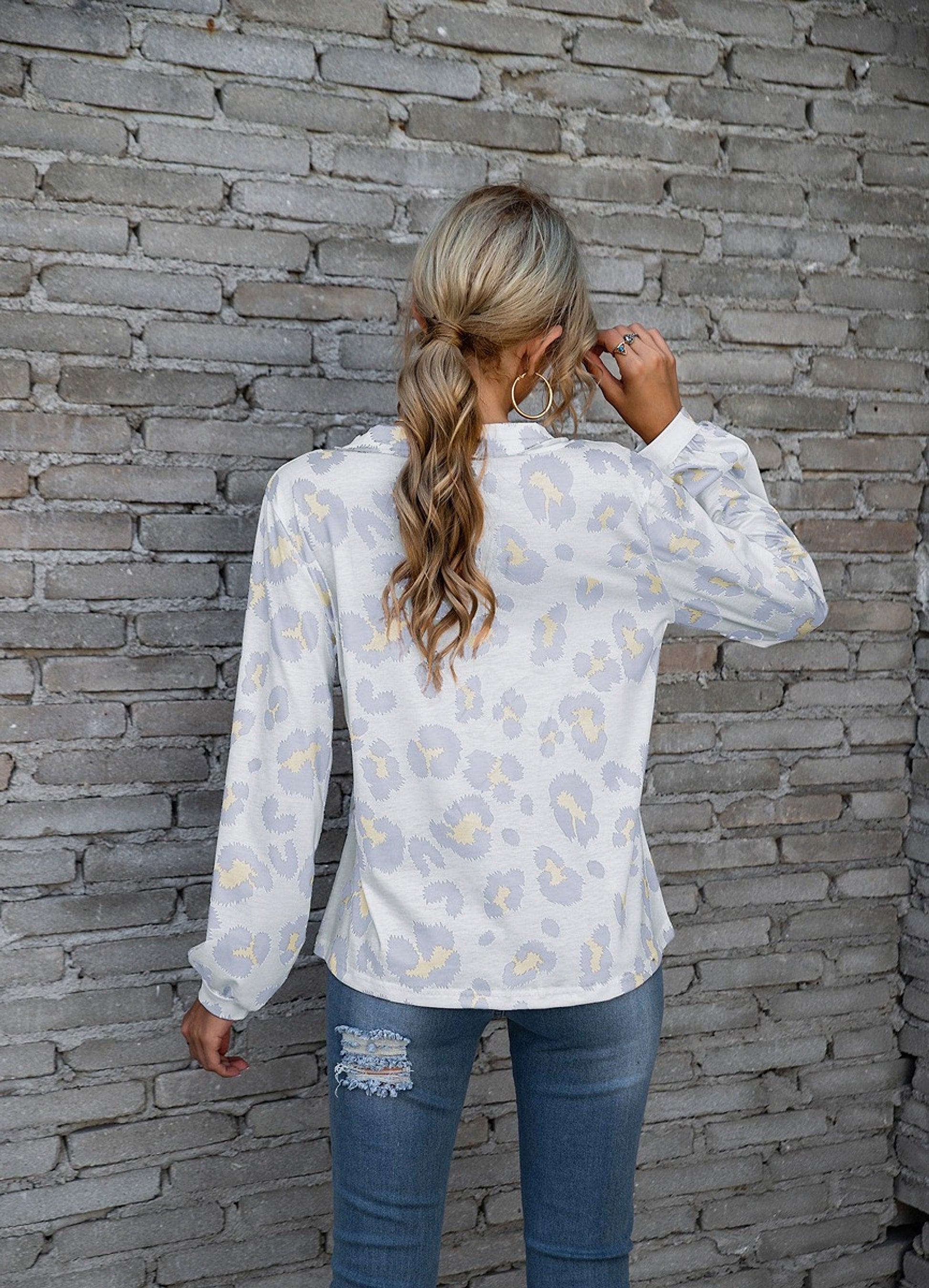 Leopard Print Printed V-neck Off-the-shoulder Long Sleeve T-shirt Women - enhanced image 8