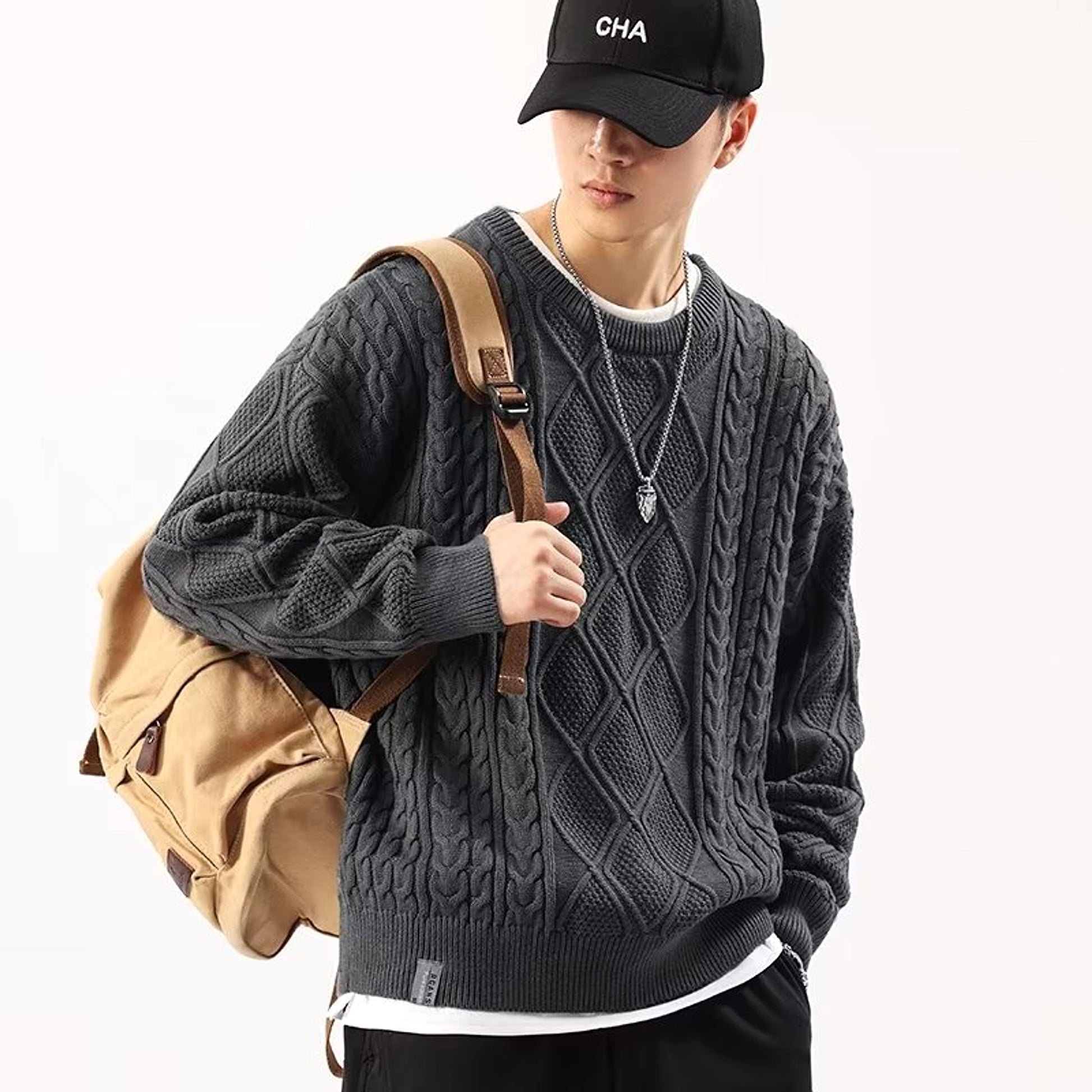 A1. Round Neck Sweater Men's Loose Sweater - enhanced image 8