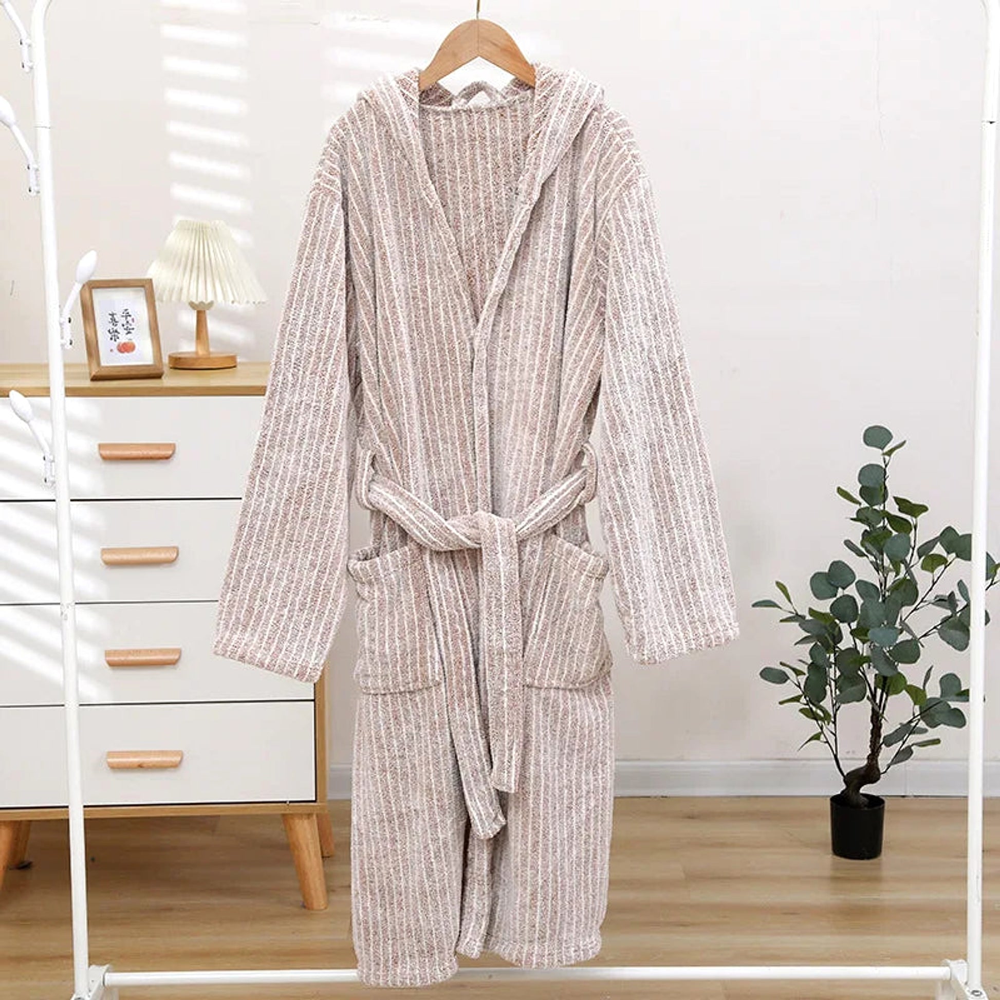 Thicken And Lengthen Coral Fleece Bathrobe Plus Size Pajamas Homewear - enhanced image 8