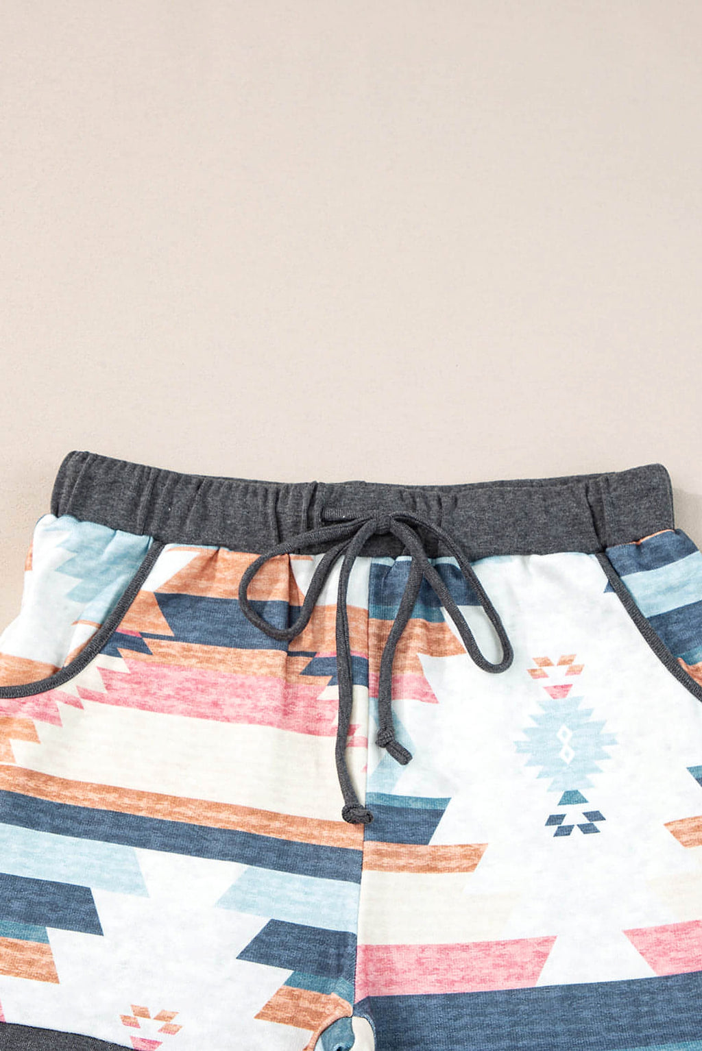 White Aztec Print Drawstring Waist Casual Shorts - enhanced image 8