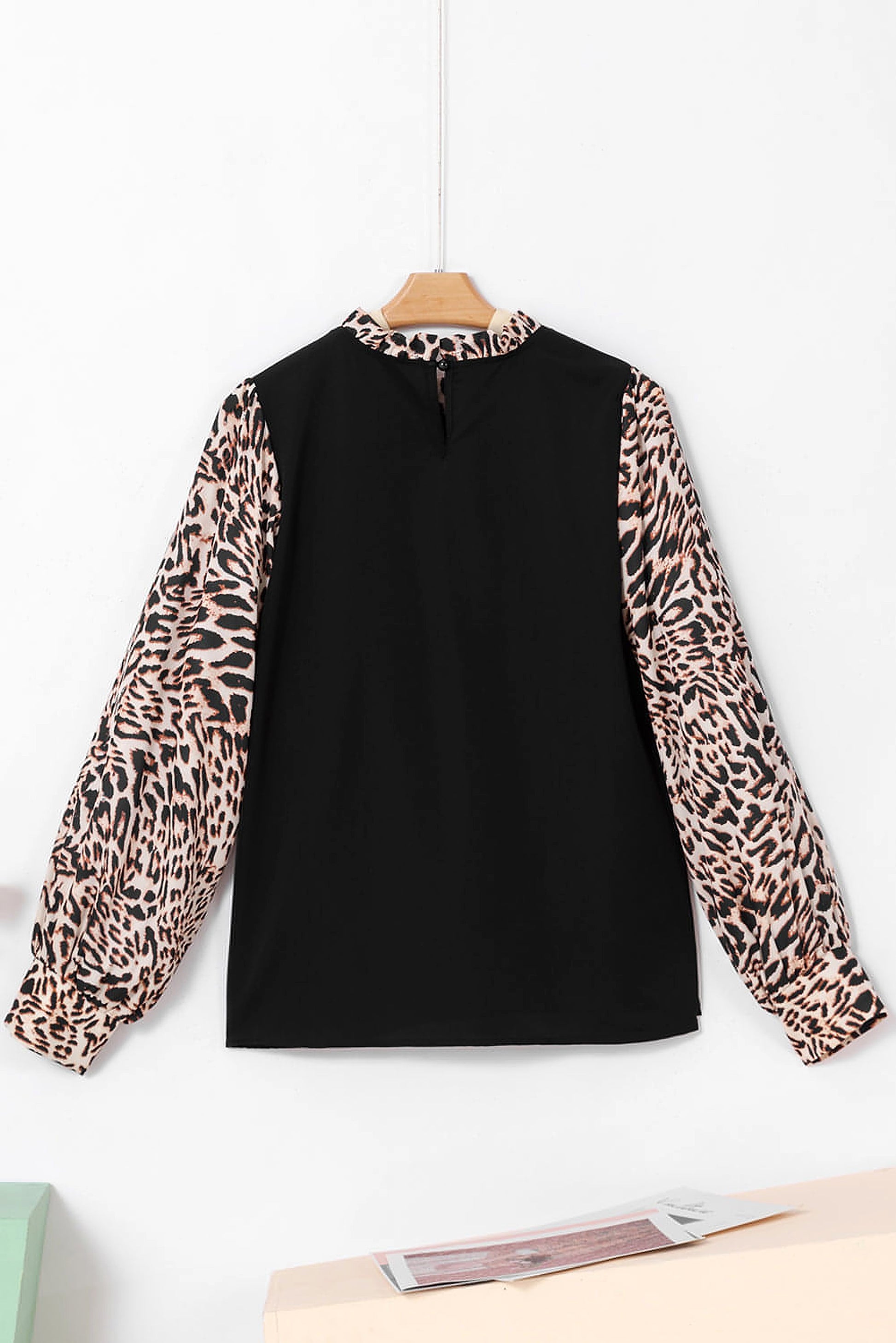 Black Contrast Leopard Print Lantern Sleeve Blouse - enhanced image 9