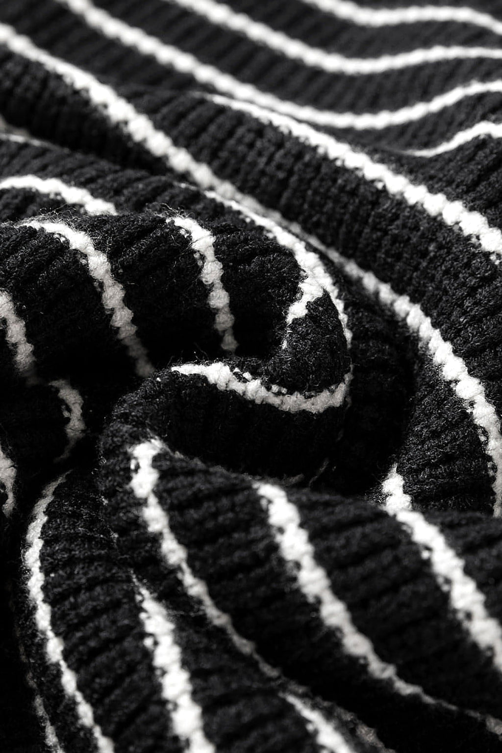 Black Stripe Turn-down V Neck Sweater Tank Top - enhanced image 9