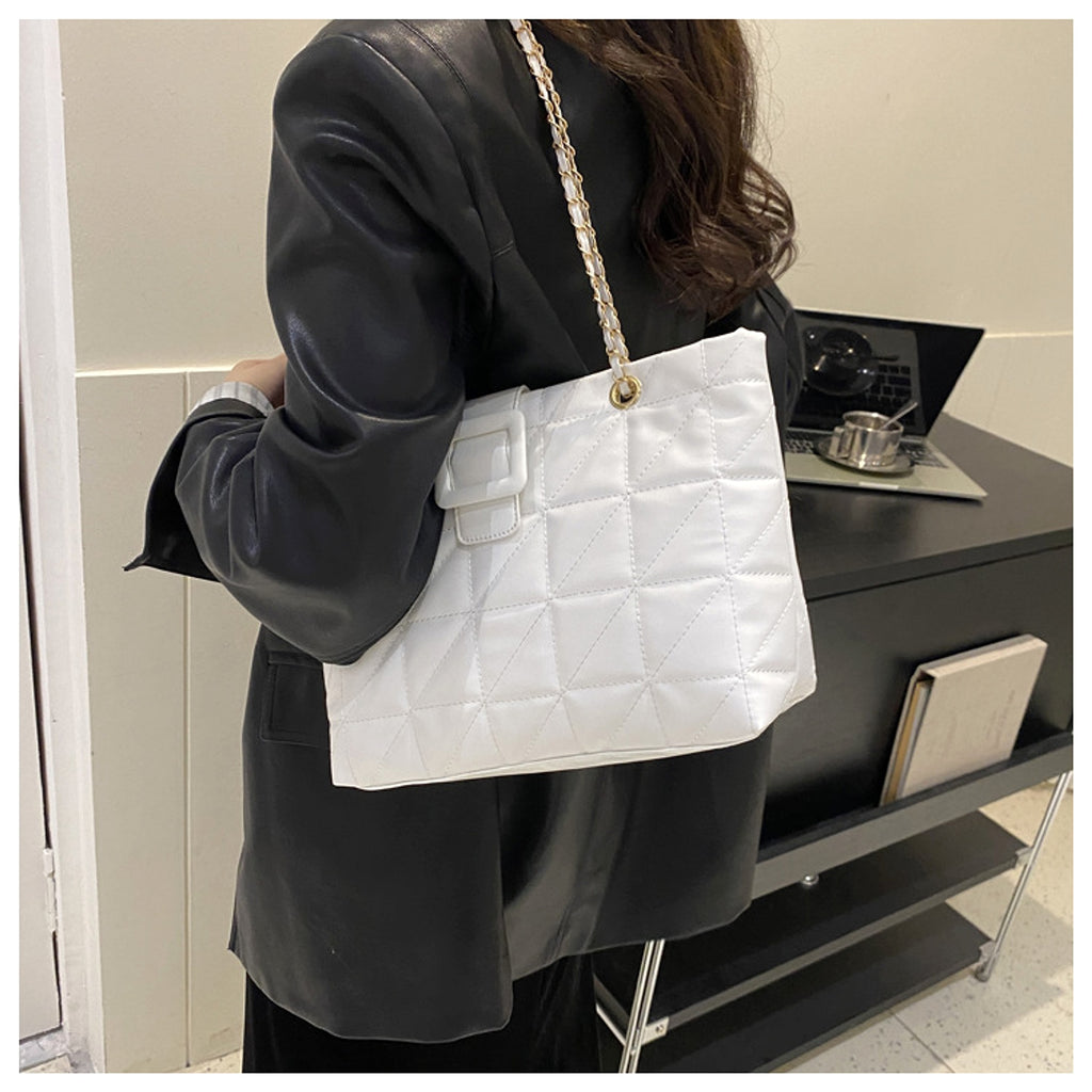 ChicLuxe™ – Quilted Chain Shoulder Bag Inspired by Iconic Parisian Style - enhanced image 9