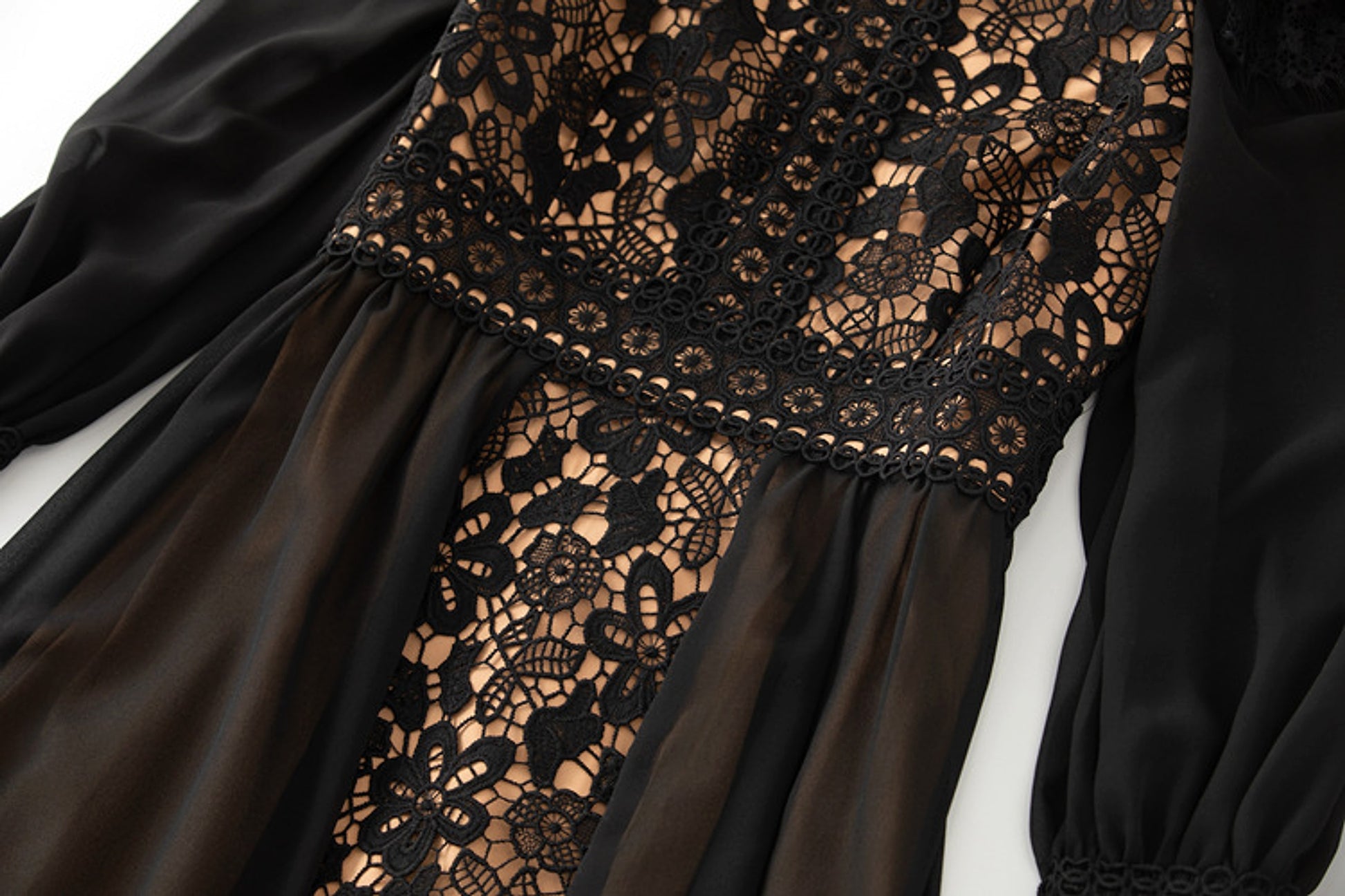 French Temperament Gentle Mesh Spliced Lace Slim Fit Dress - enhanced image 9