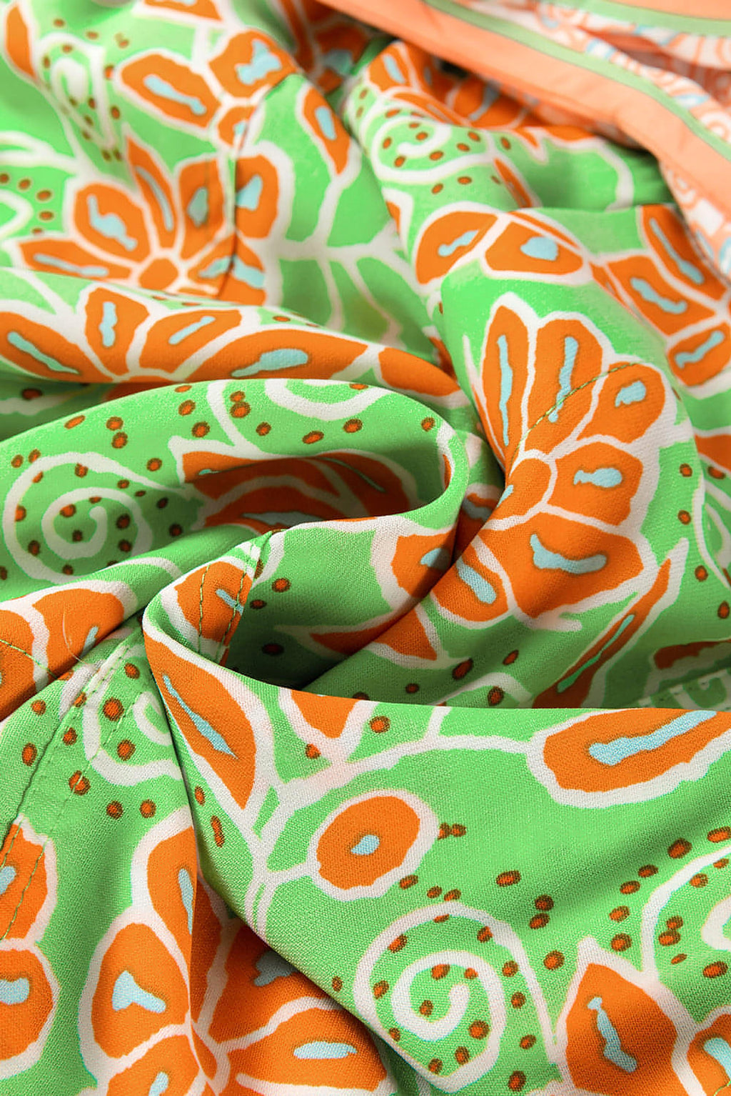 Green Floral Print Pocketed Front Knot High Waist Casual Shorts - enhanced image 9