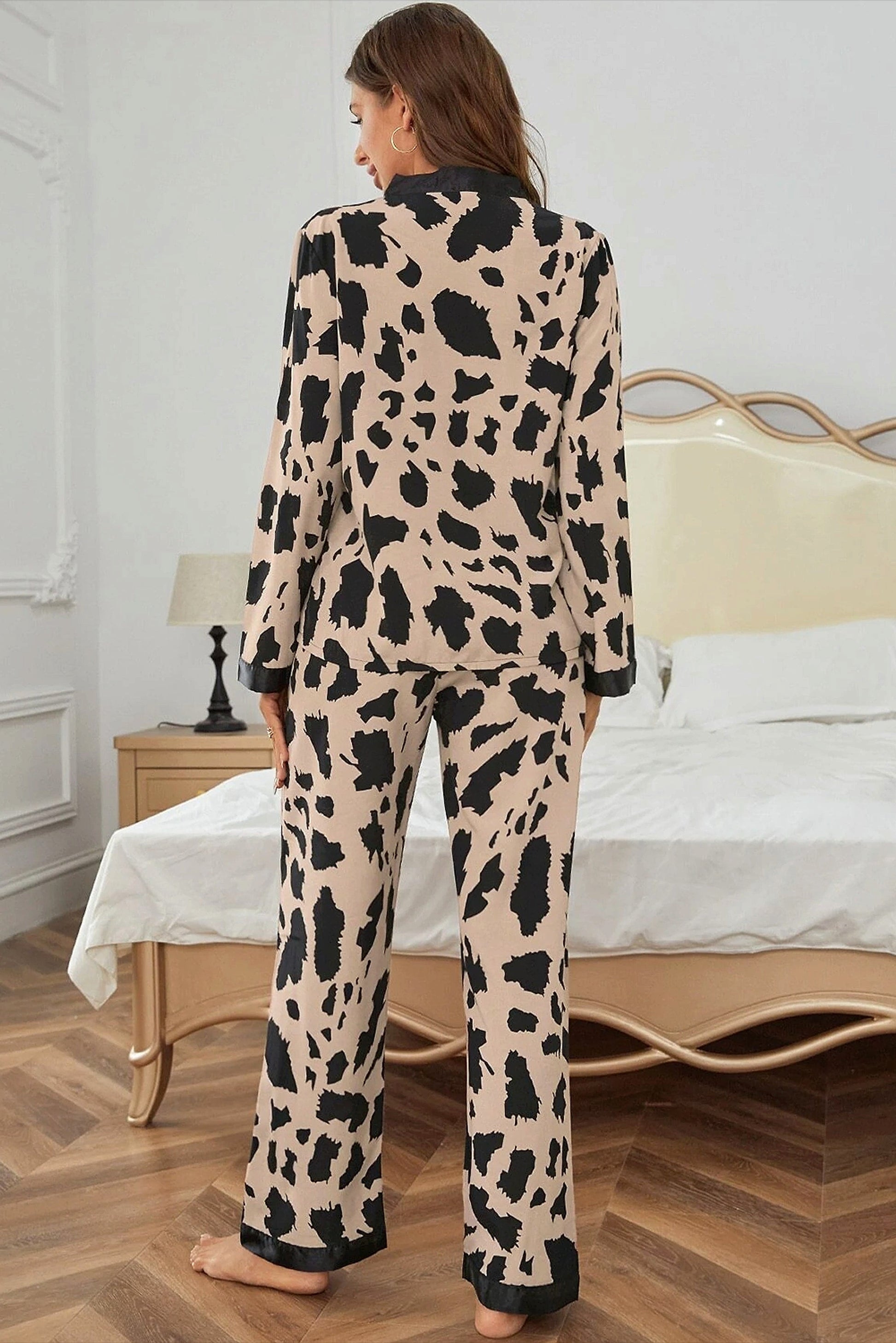 Khaki Cheetah Contrast Trim Loose Fit Two Piece Sleepwear - enhanced image 9