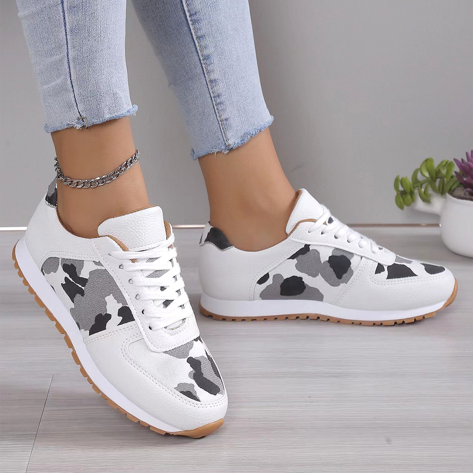 A.1 Leopard Print Sports Shoes For Women Sneakers - enhanced image 9
