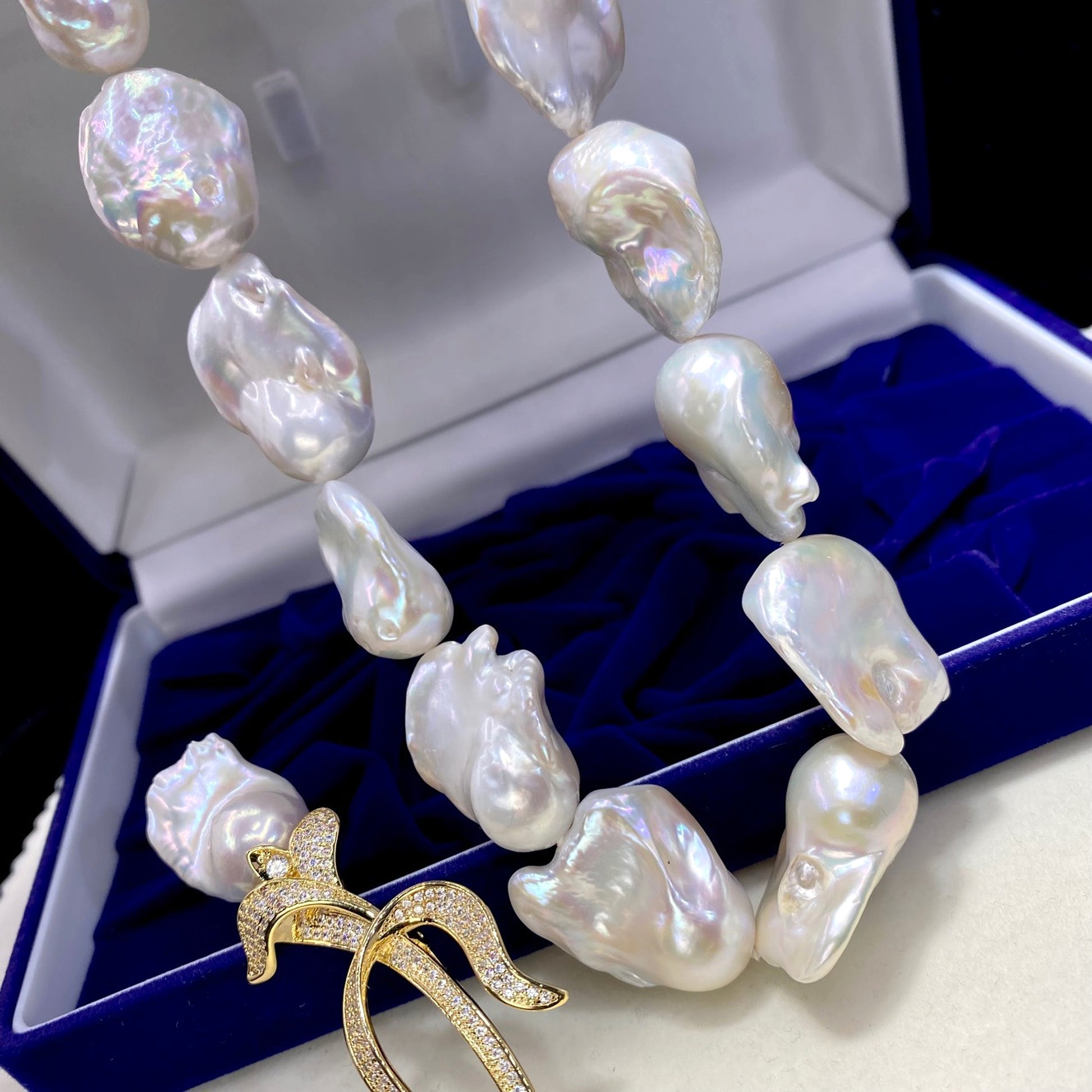 Natural Large Particle Baroque Shaped Freshwater Pearl Necklace For Women - enhanced image 9