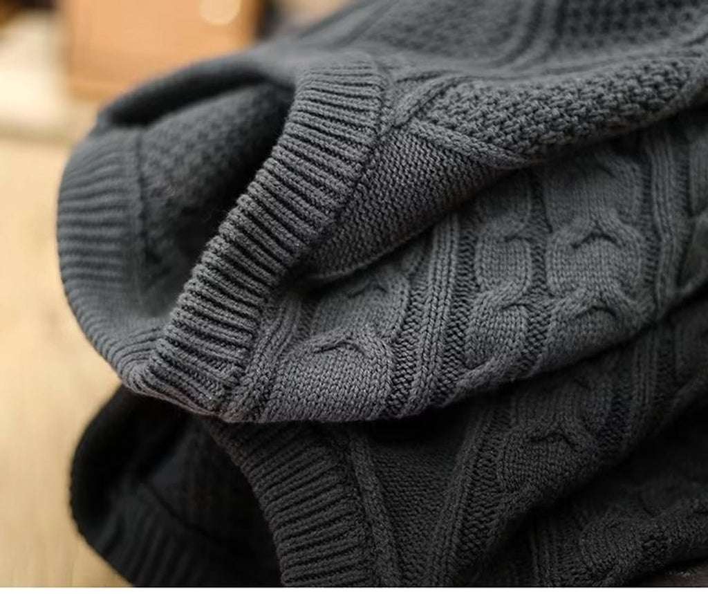 A1. Round Neck Sweater Men's Loose Sweater - enhanced image 9