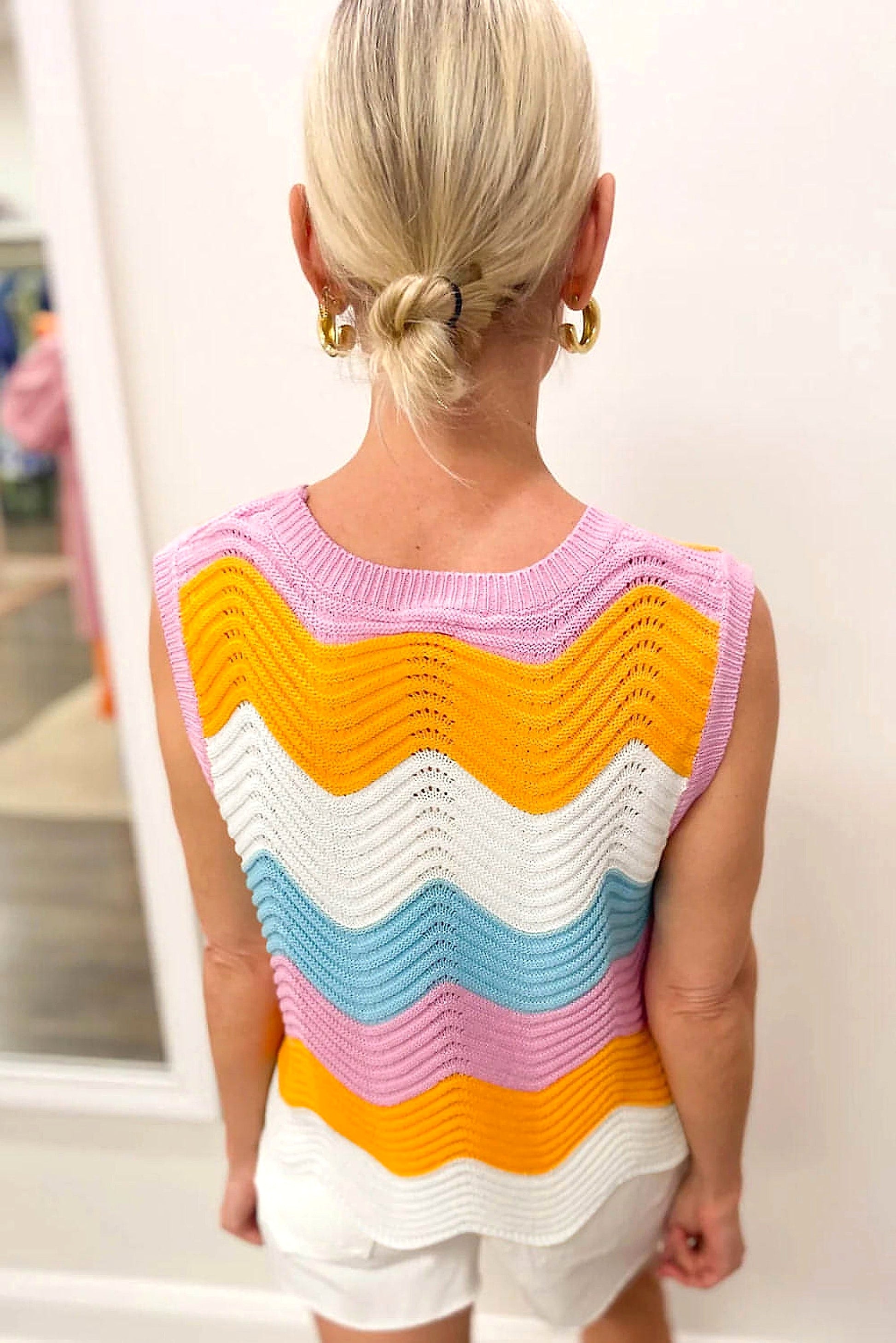 Multicolour Striped Colorblock Scalloped Hem Knitted Vest - enhanced image 10