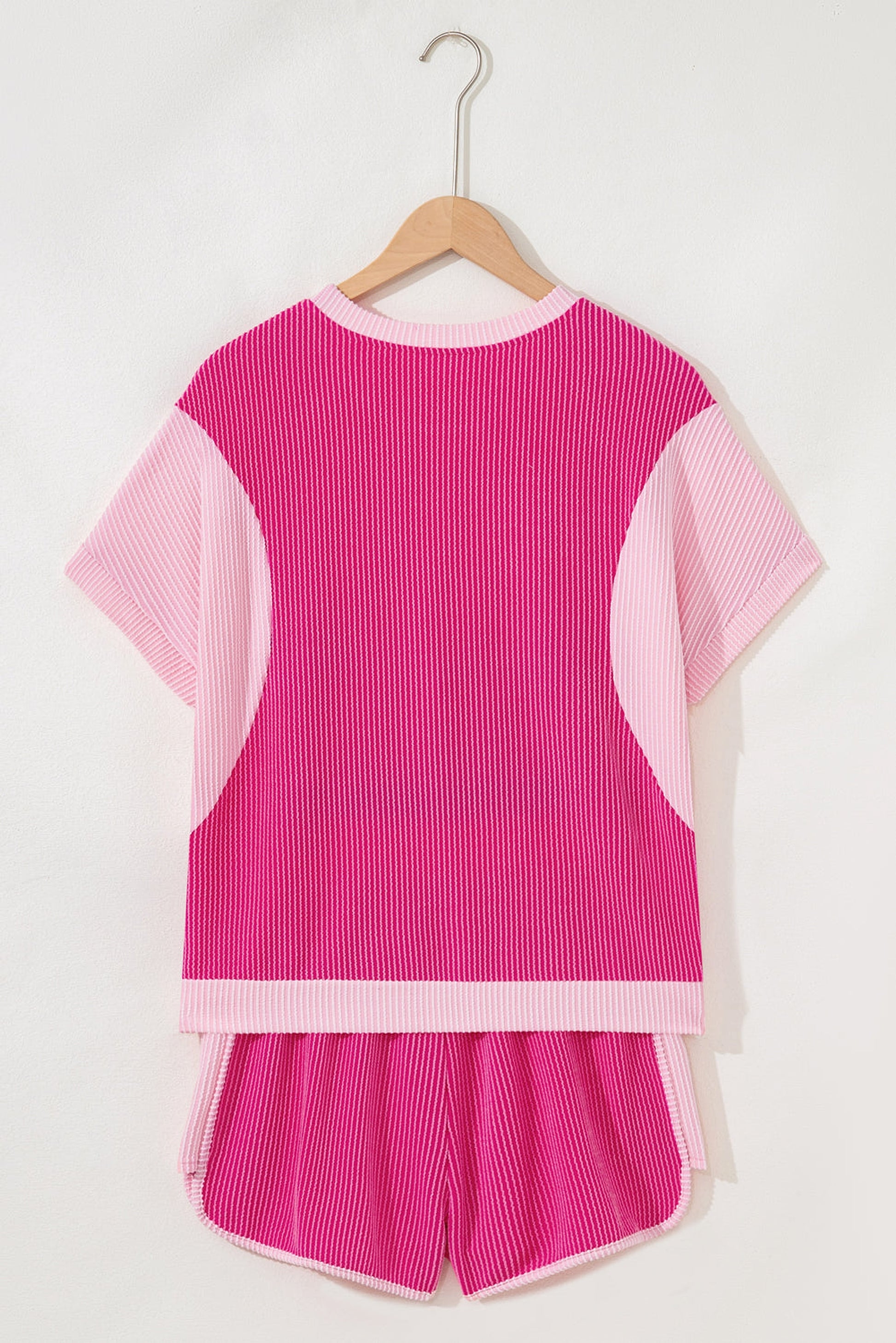 Rose Red 3D Spiral Ribbed Texture 2 Tones Patchwork Short Set - enhanced image 10