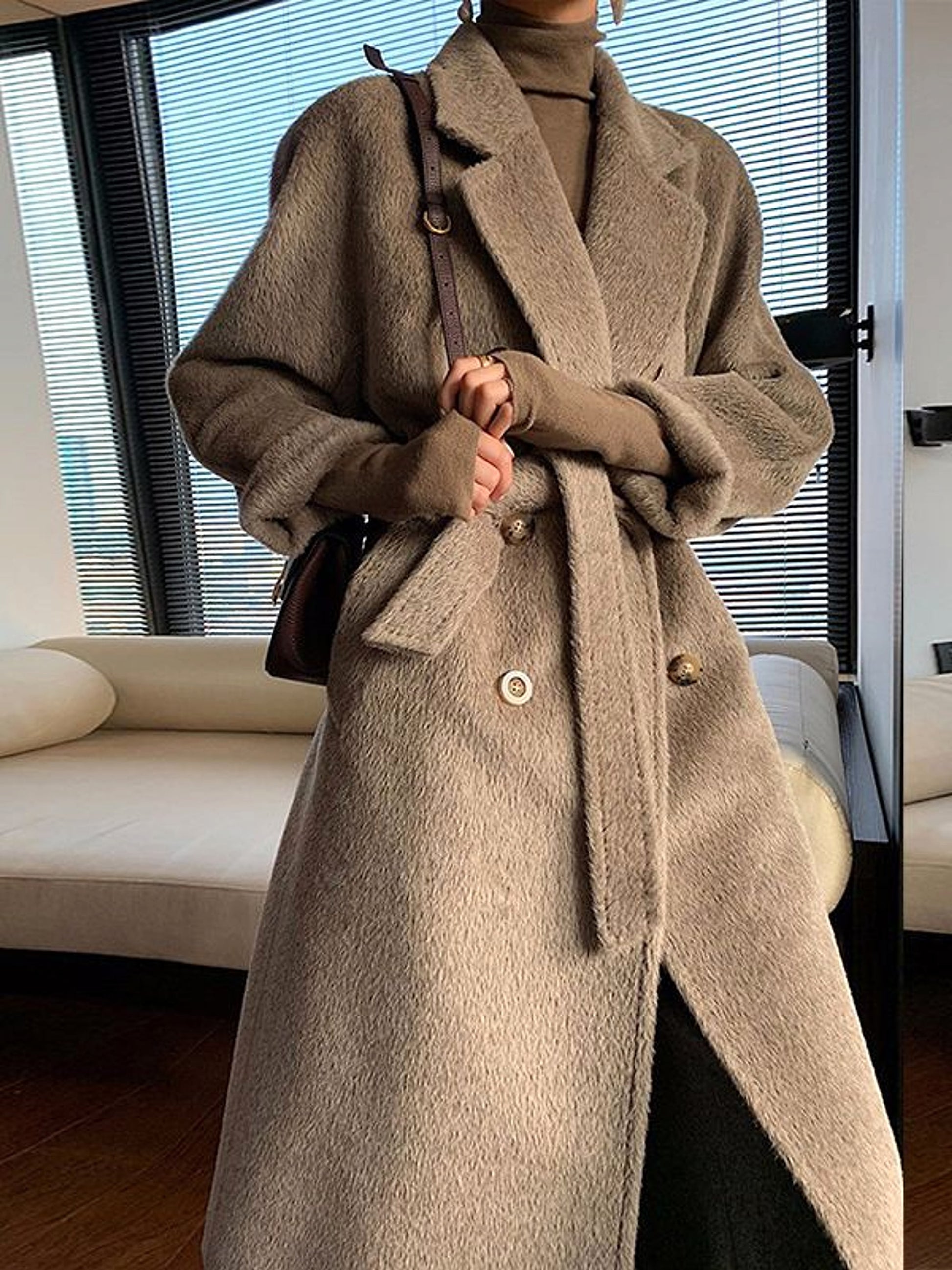 Solid Sail Sheep Camel Coat – Luxury & Warmth for Winter Elegance - enhanced image 10