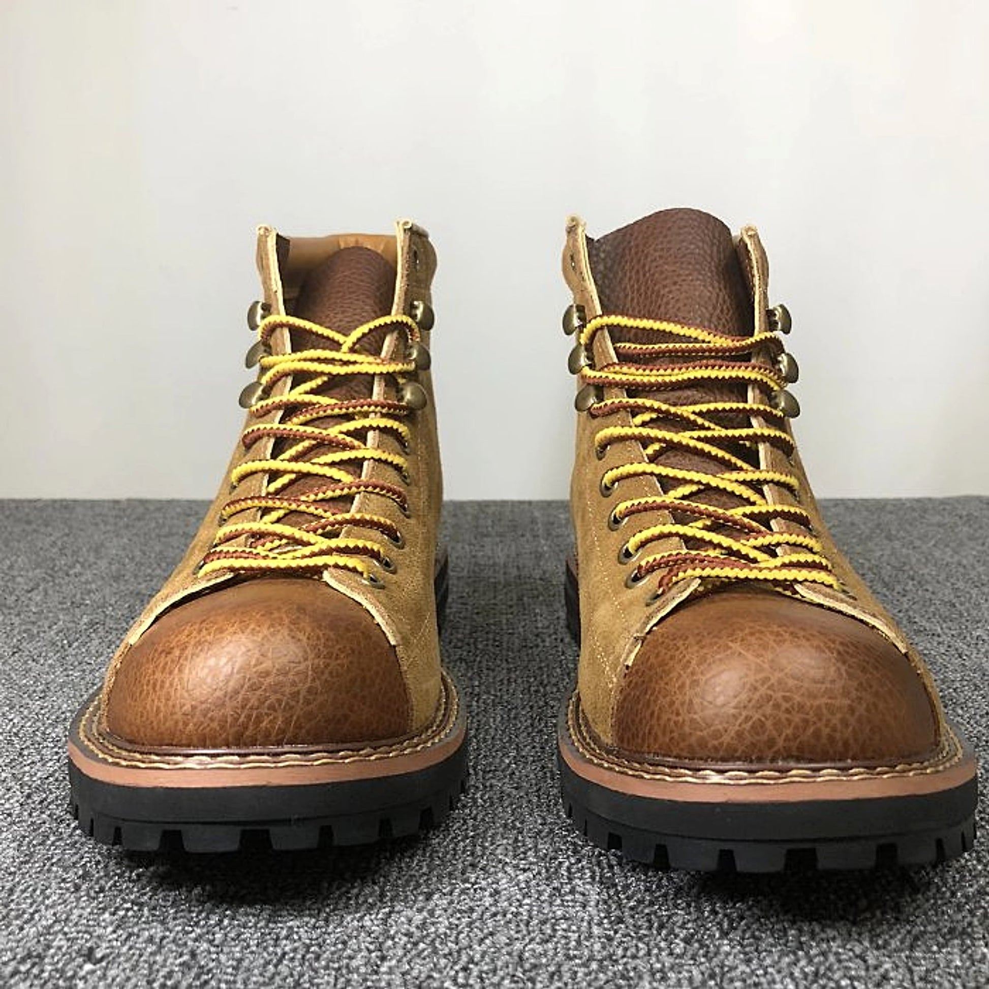 Autumn And Winter Men's Round Toe Fashion Casual Leather Shoes Martin Boots - enhanced image 11
