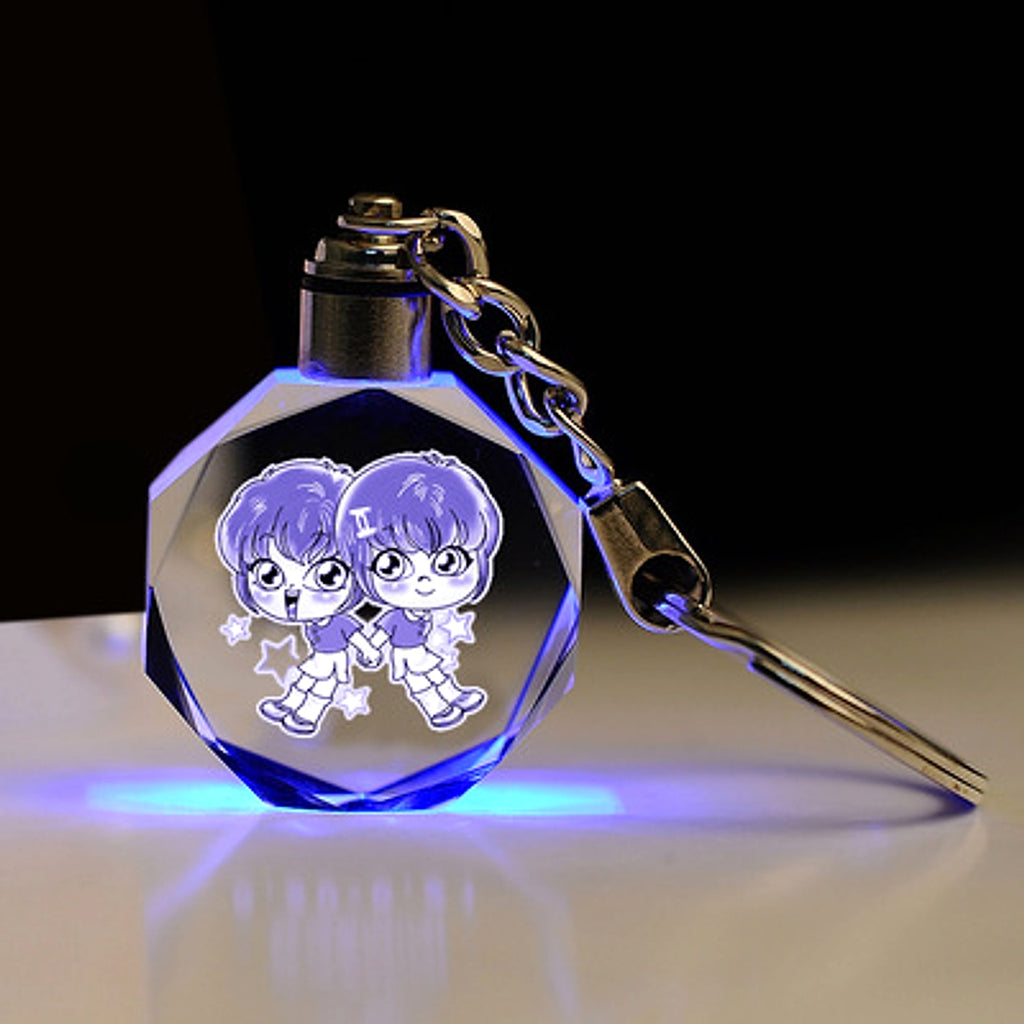 Personalised K9 crystal keyring with LED lighting & engraving - enhanced image 11