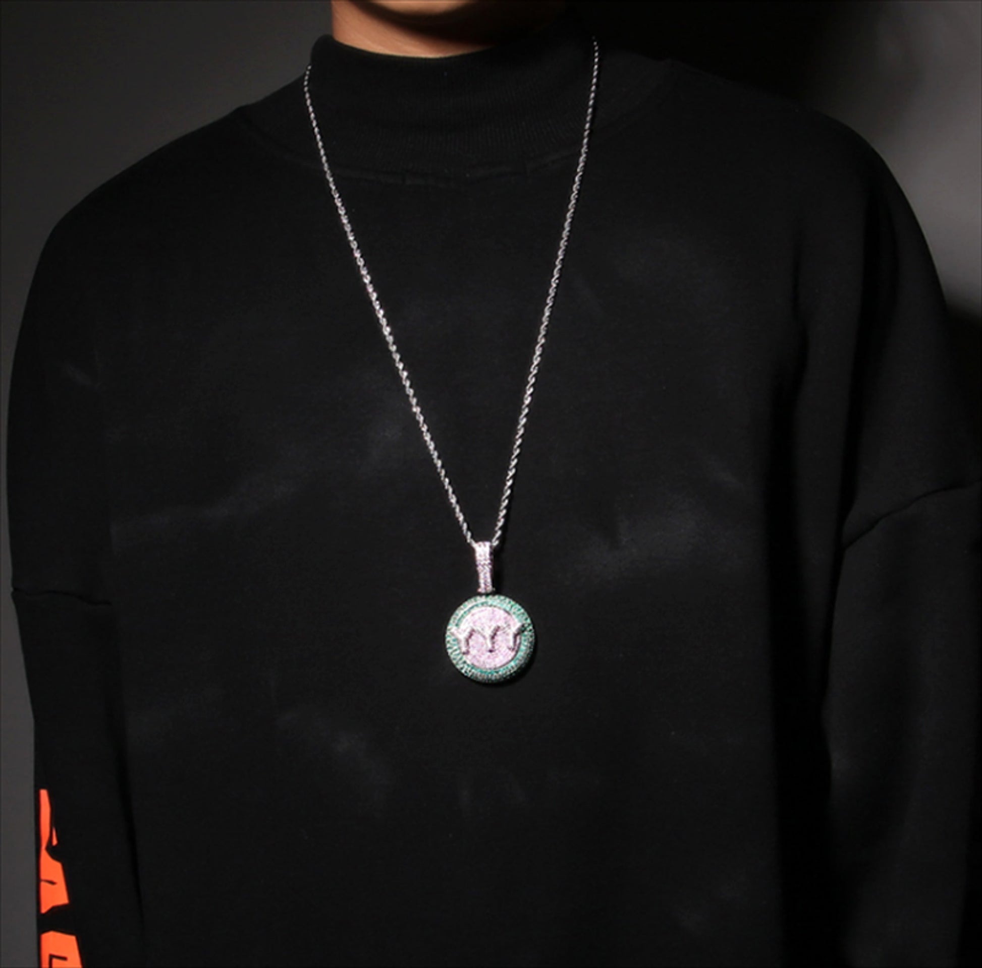Personalized Rotating Pendant Necklace – Custom Name & Zircon Inlay - enhanced image 11