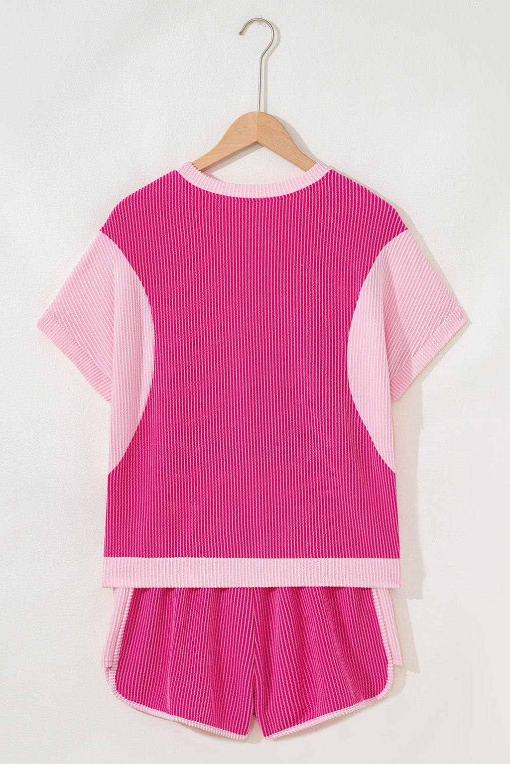 Rose Red 3D Spiral Ribbed Texture 2 Tones Patchwork Short Set - enhanced image 11