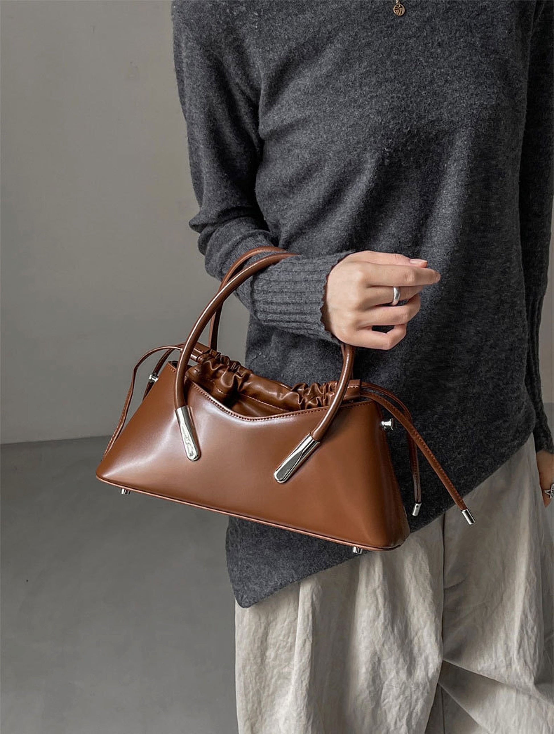 SolunaLuxe™ – Crimson Curve Shoulder Bag - enhanced image 11