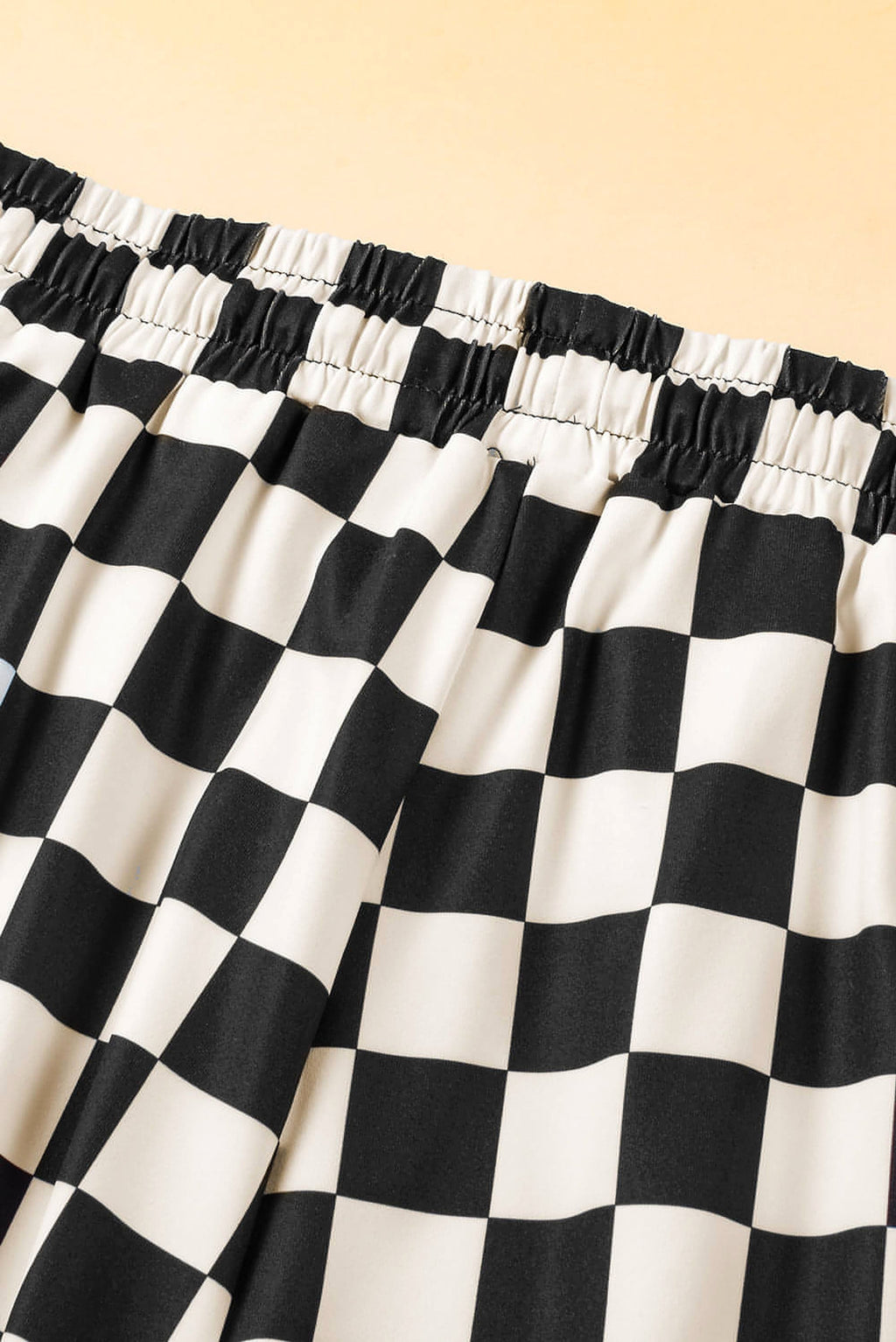 Black Checkered Drawstring Elastic Waist Casual Shorts. - enhanced image 12