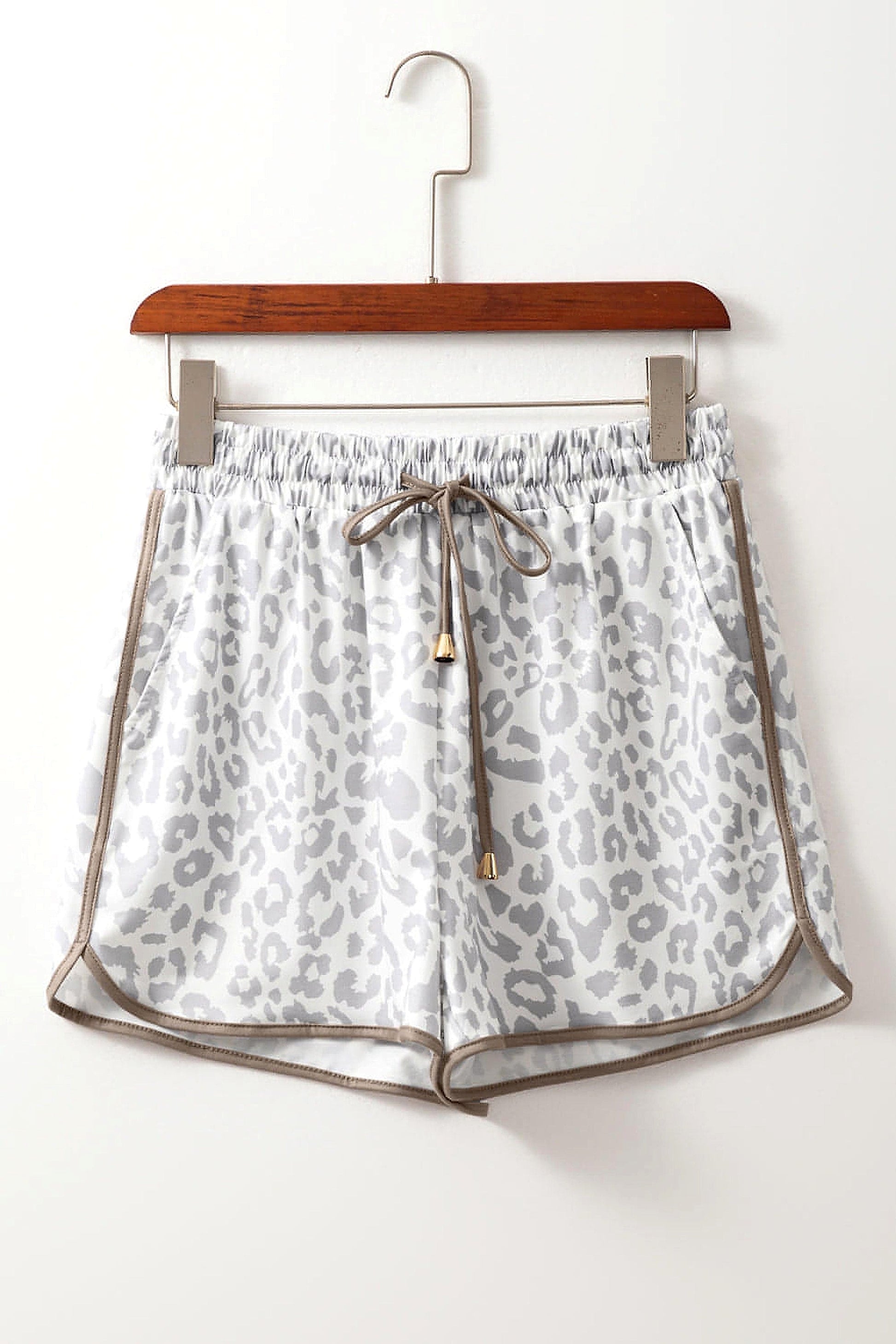 White Leopard Elastic Waist Lace up Contrast Trim Casual Shorts - enhanced image 12