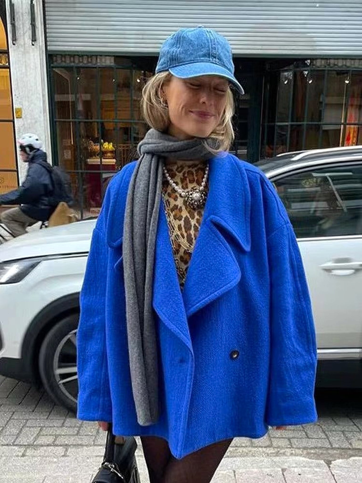 A1. Loose Double-breasted Short Design Woolen Coat - enhanced image 13