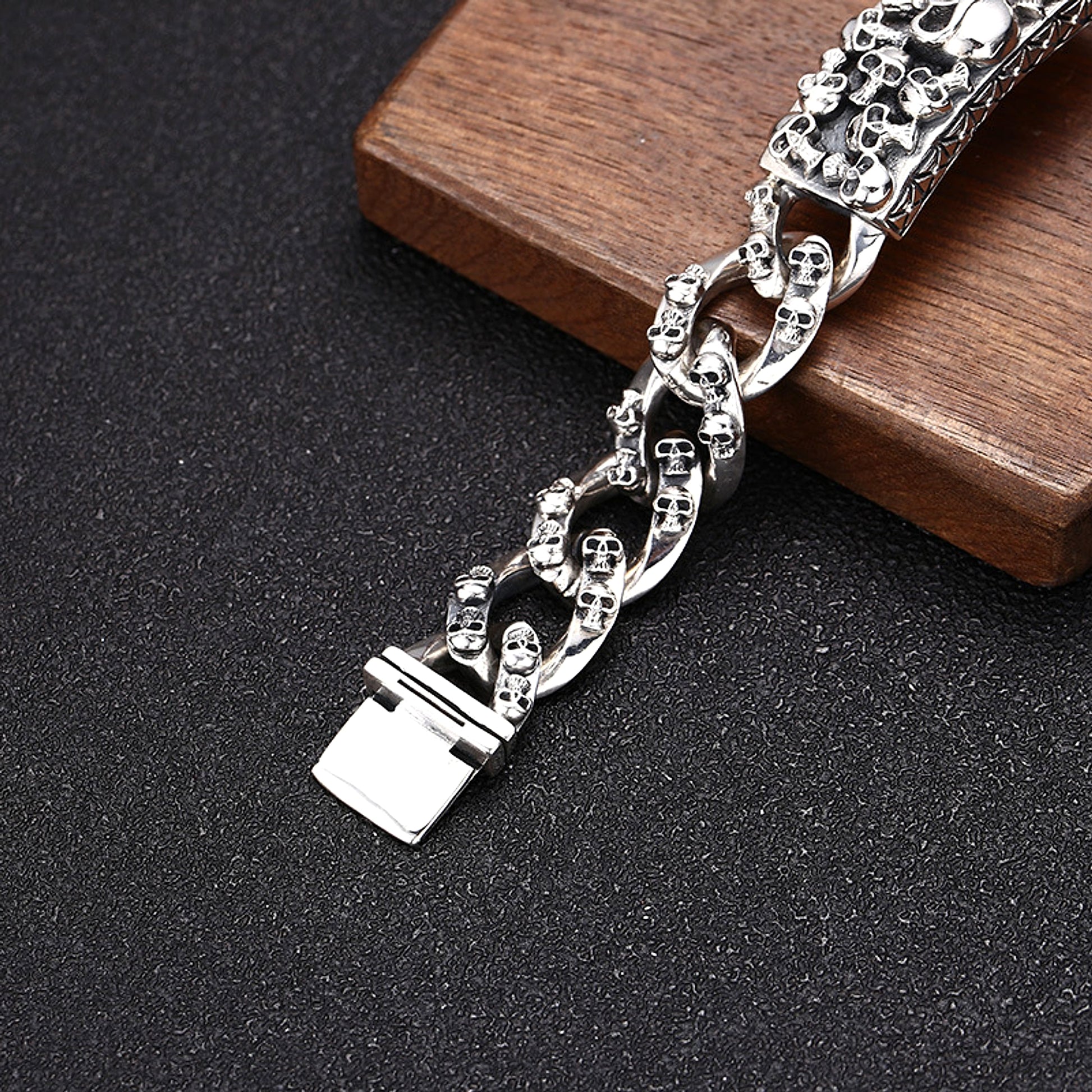 S925 Sterling Silver Men's Personalized Hip Hop Style Eternal Vine Pig Nose Bracelet - enhanced image 13