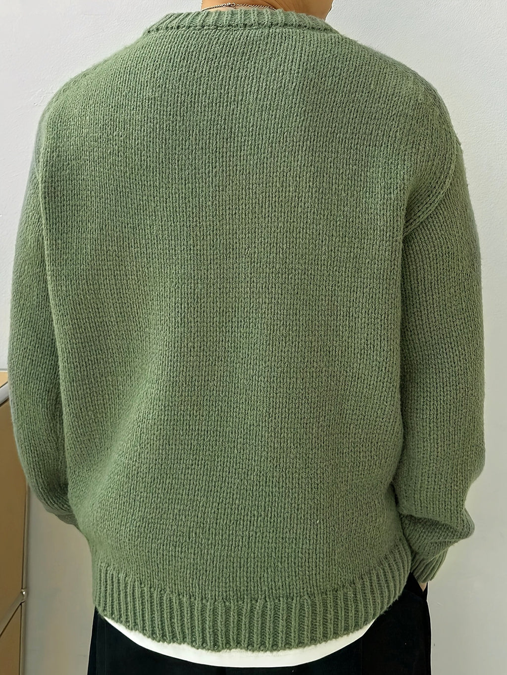 Solid Color Loose Knitted Pullover Leisure Japanese-style Retro Long Sleeve Round Neck Sweater Men - enhanced image 13