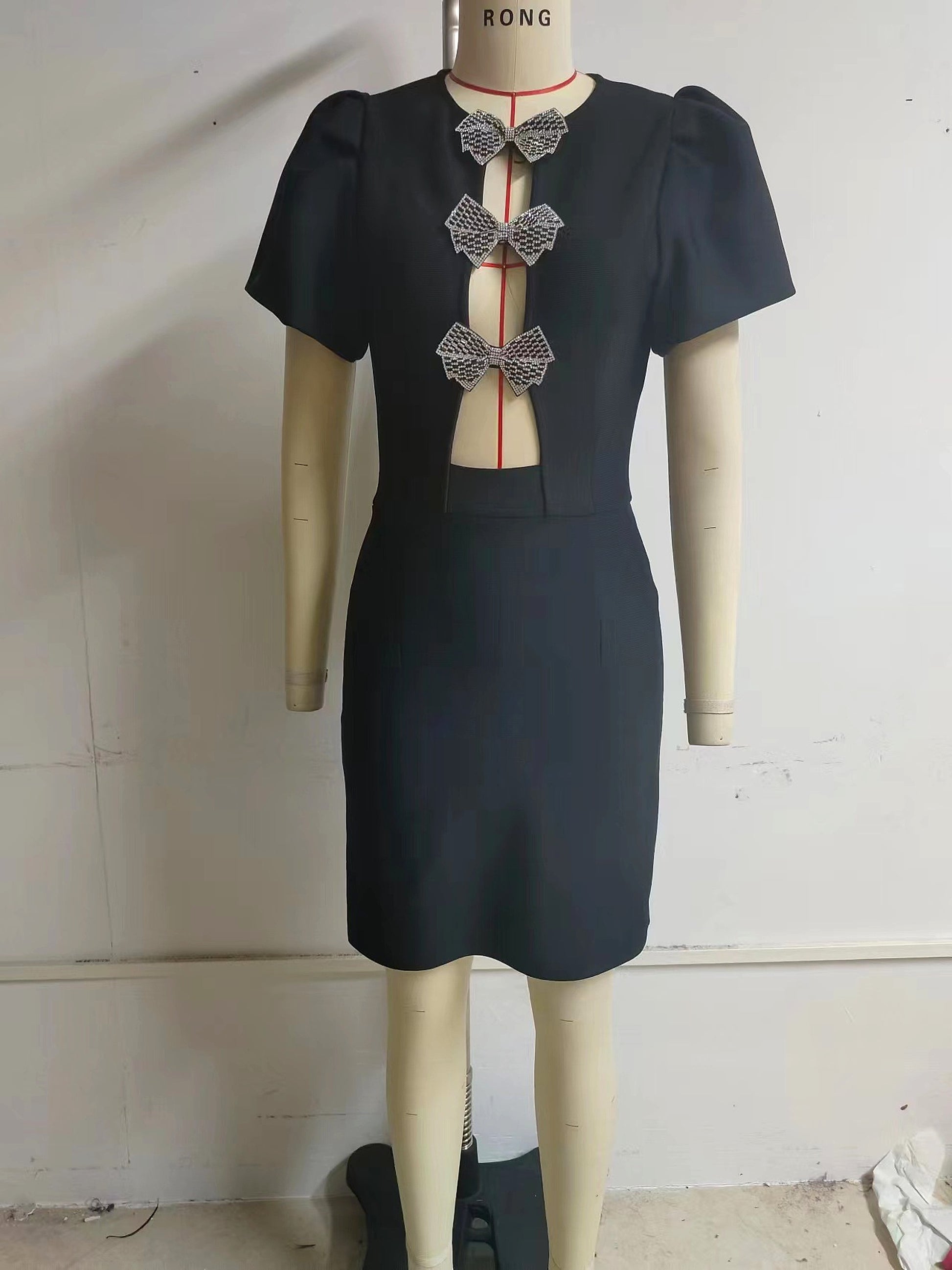 A1. Tube Top Three Bowknot Connection Hollowed Fashion Puff Sleeve Sheath Bandage One-piece Dress - enhanced image 14