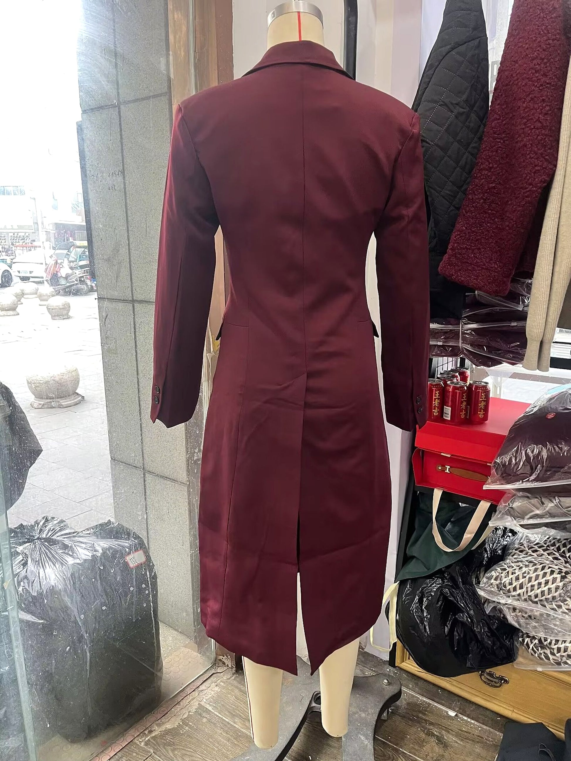 Sculpted Silhouette Coat – 25 Edition - enhanced image 15